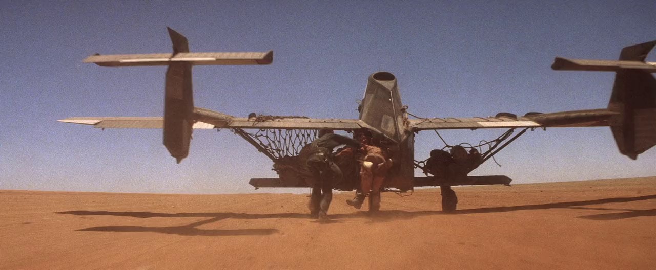Mad-Max-Beyond-Thunderdome-1985-Hindi-English-Blu-Ray-720p-x264-AVC-AC3-2ch-ESub-mkv-0006
