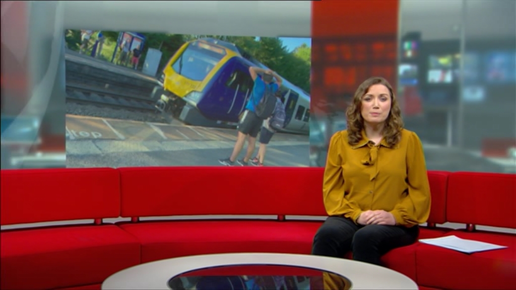 03.25 - 13.30.00 - BBC London News. The latest news, sport and weathe....ts_snapshot_07.58.818
