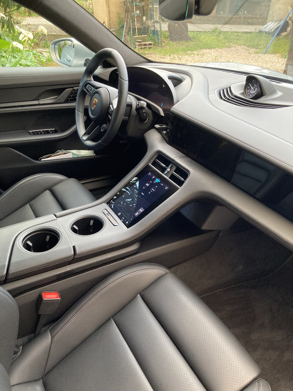 F1CA5AEB-7381-422B-B5AE-A9C1098EA379