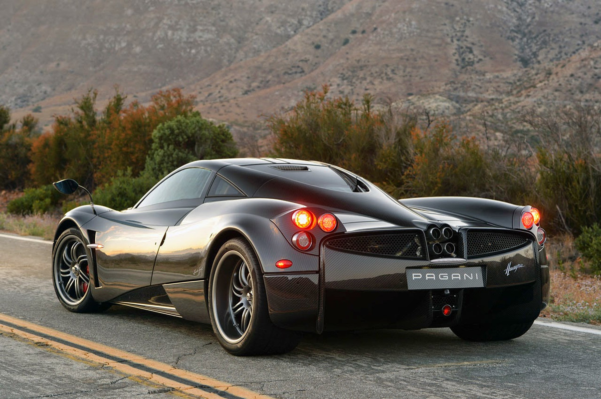 2014 Pagani Huayra Review Photos (4)