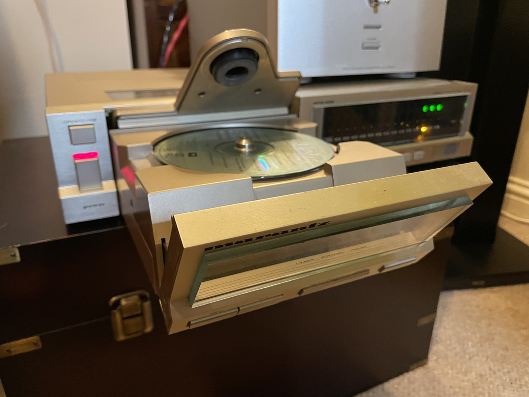 F7946526-FBE4-4967-99D5-C54A3CA5D990