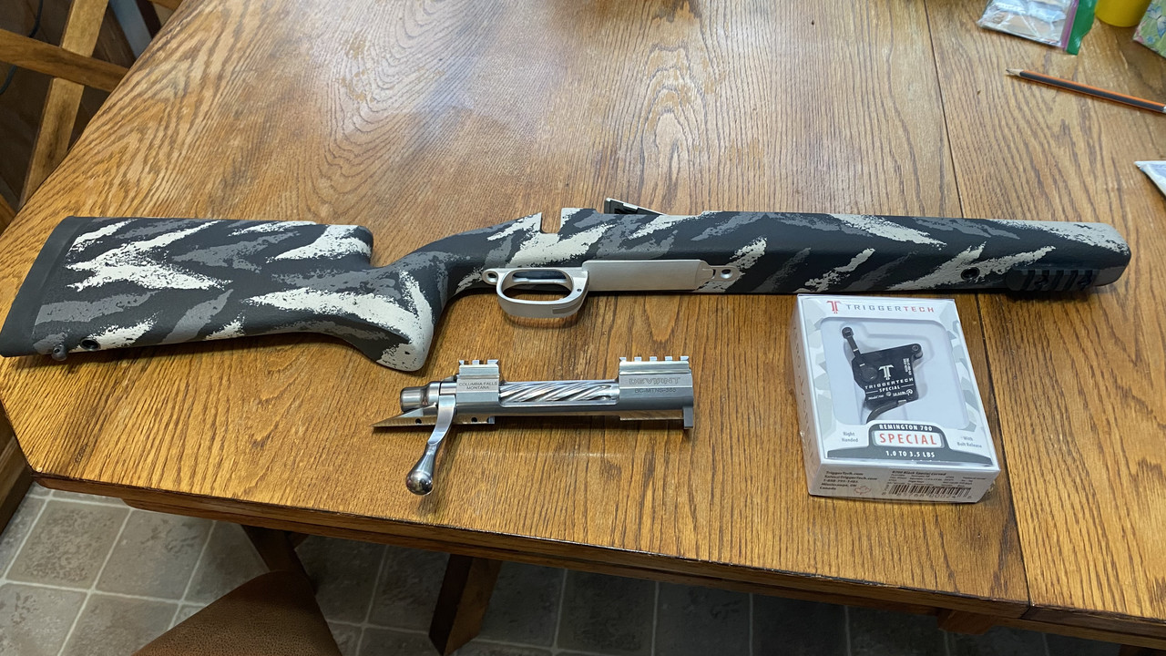 6FF0E4A6-7205-41E1-A863-401DA0426802