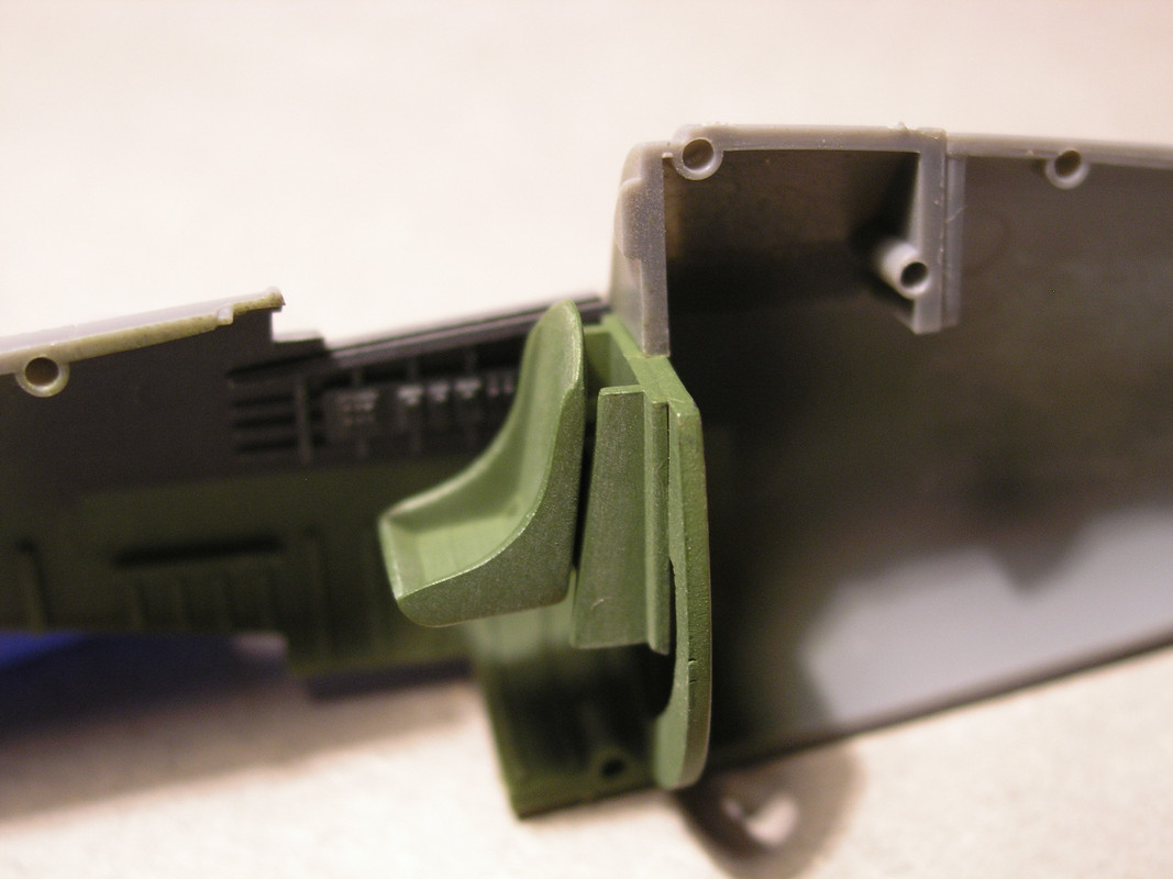 Tam 72 F4U-1 Seat After Adjustment