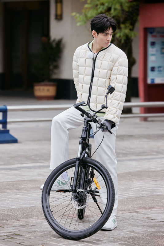 006DurXoly1hdy5ge2wyyj347s6bk7wm