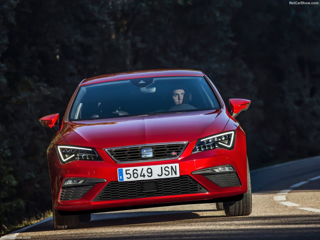 Seat-Leon-2017-1280-18