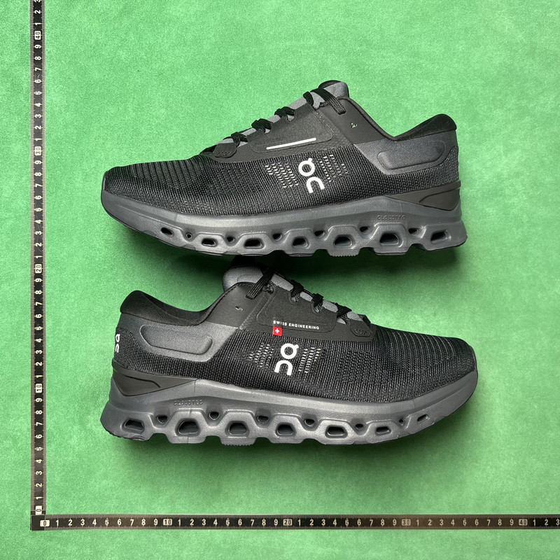 On Cloudrunner 2 Impermeable