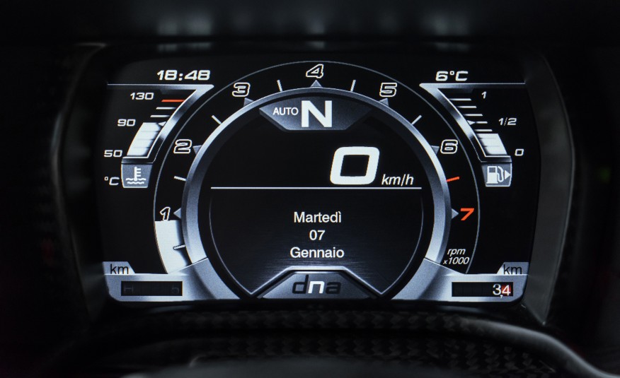 2015-Alfa-Romeo-4C-Spyder-148-876x535