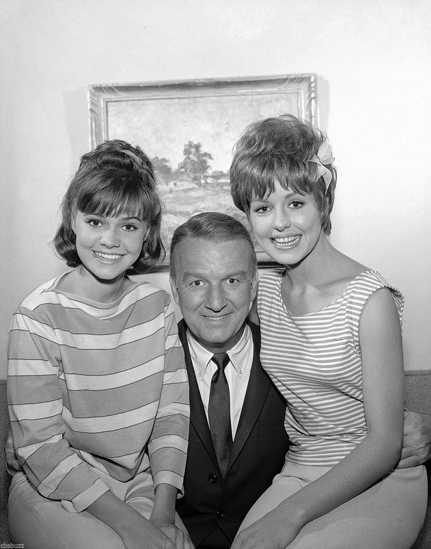 Sally_Field_b77