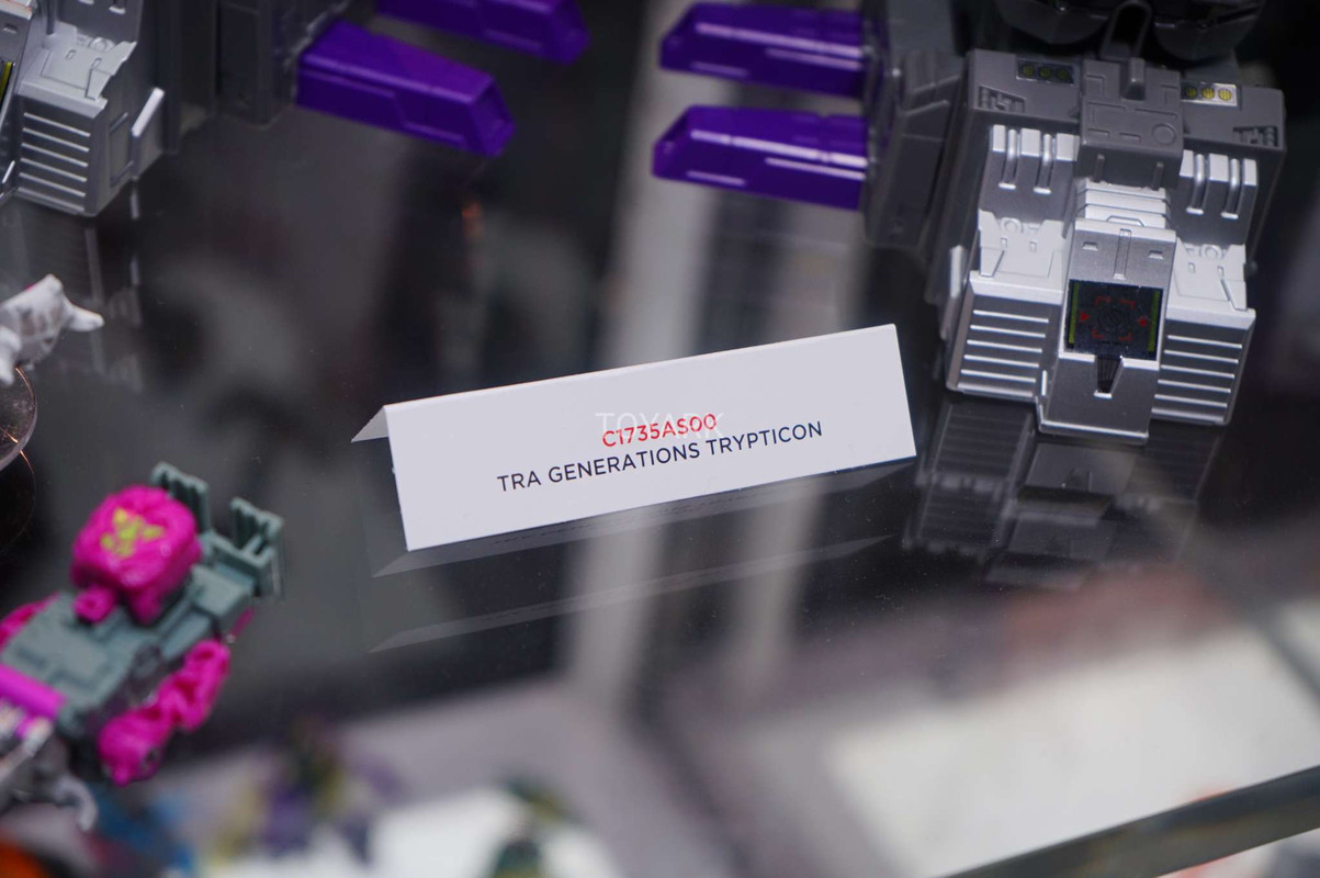 SDCC-2017-Transformers-Hasbro-Thurs-019