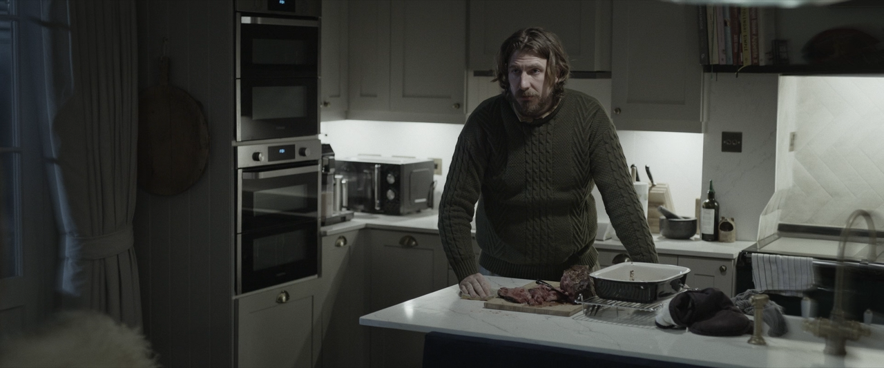 mpv-shot_Bambi.The.Reckoning.2025.1080p.AMZN.WEB-DL.AVC-Нечипорук_00_11_49_0002