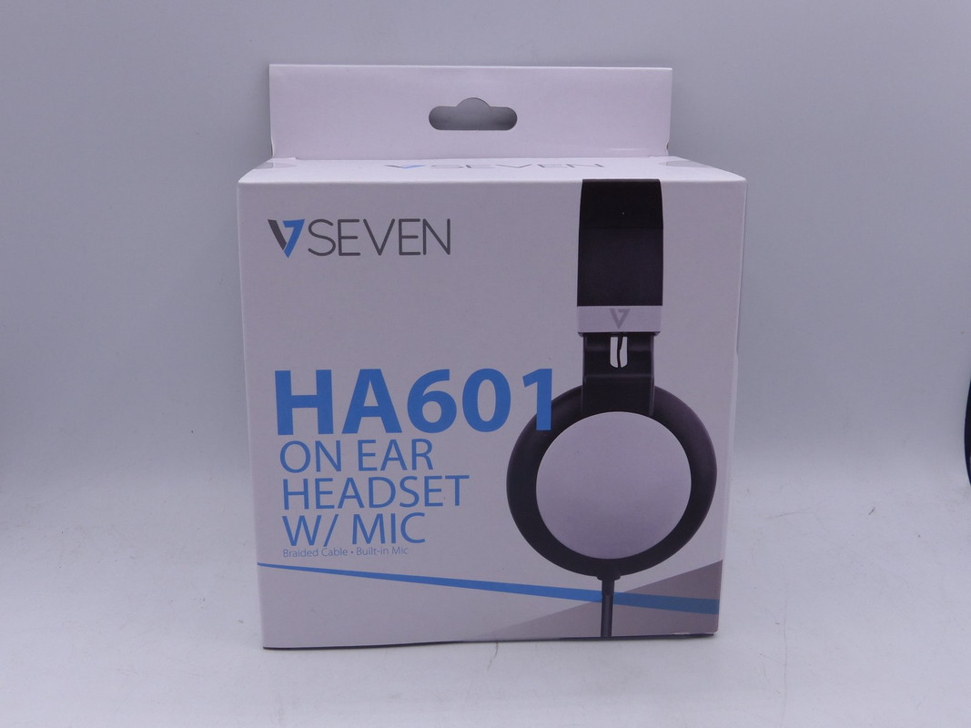 VSEVEN HA601 ON EAR HEADSET WITH BUILT IN MIC