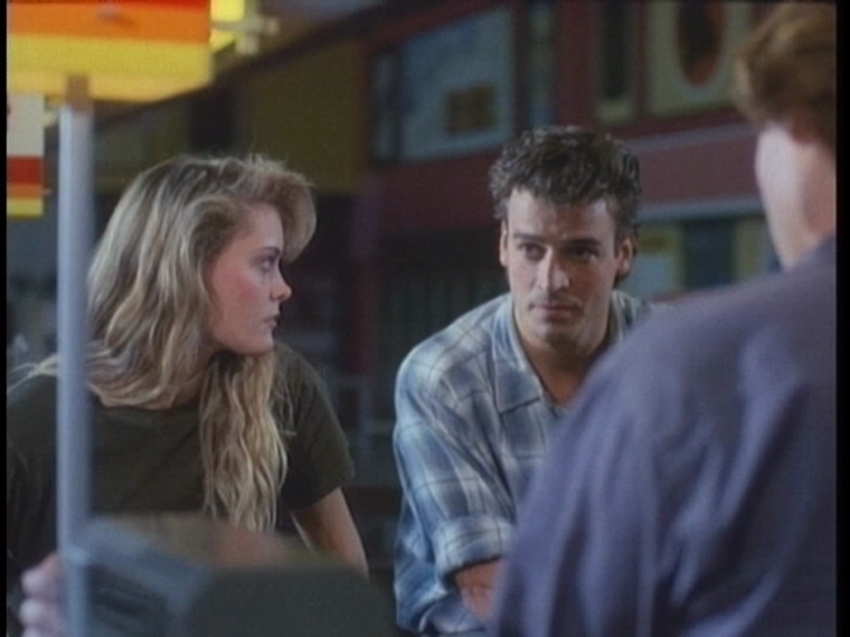 vlcsnap-2016-05-18-05h10m05s231