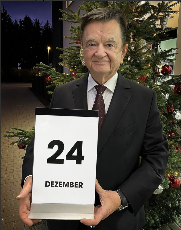 B576EAB6-A9CA-445A-AA5B-97700EF36405