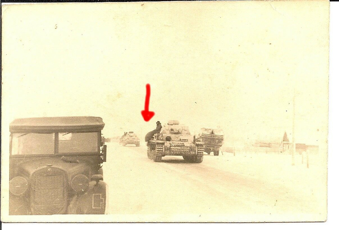 Sturmgeschütze in voller Fahrt