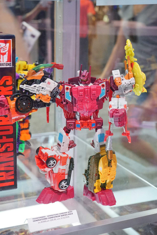 SDCC2016-Transformers-Titans-Return-007