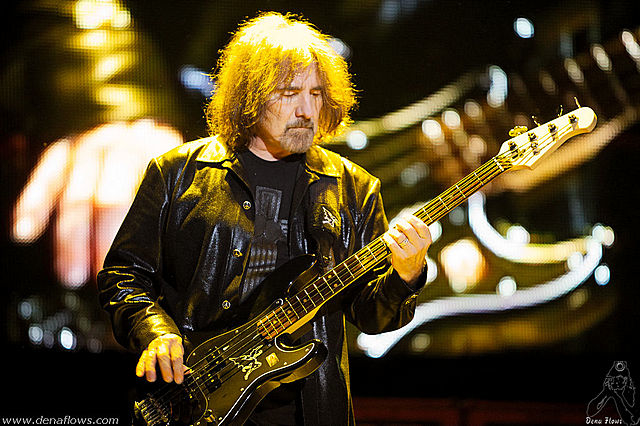 Geezer performing in a event with Black Sabbath band