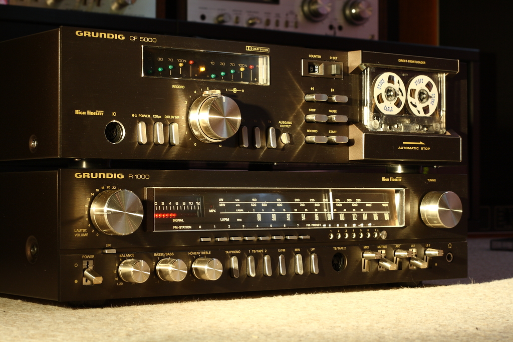 [Bild: grundig19005axxr.jpg]