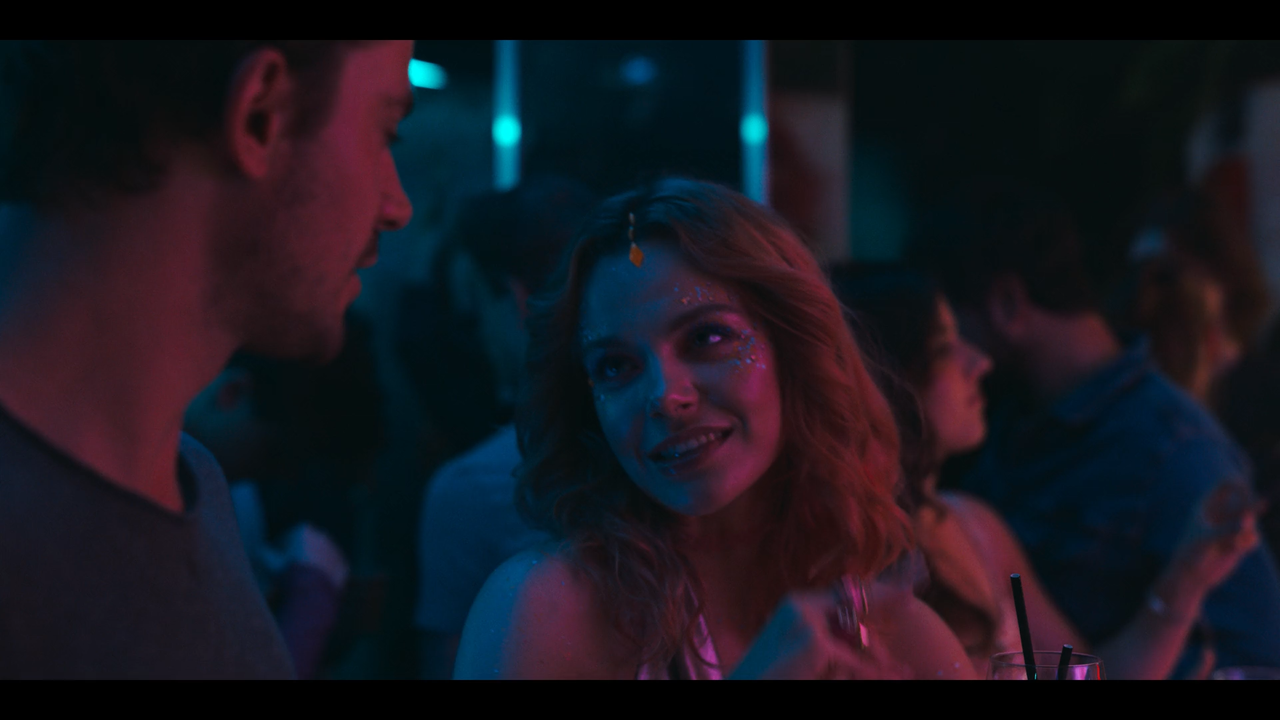 S01E01---Dziewczyna-i-kosmonauta-2023-WEB-DL-1080p-Ukr.Pol-sub-Ukr.Eng-Hurtom.mkv_snapshot_26.42.000