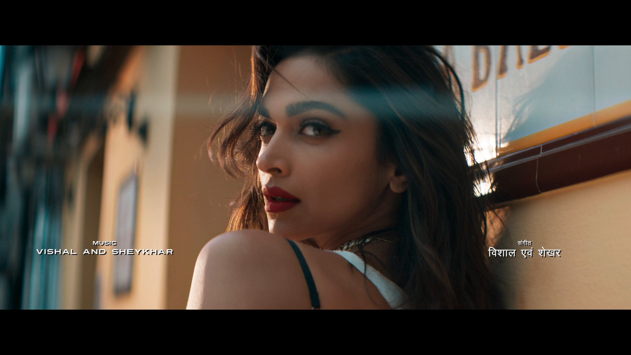 [Image: Deepika-Padukone-Jhoome-Jo-Pathaan-BLURA...v-0008.jpg]