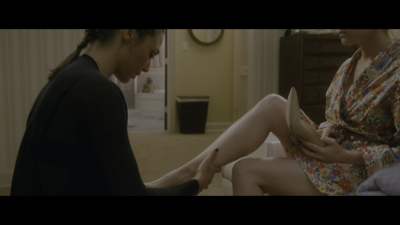 isla-fisher-keeping-up-with-the-joneses-4k-caps-19