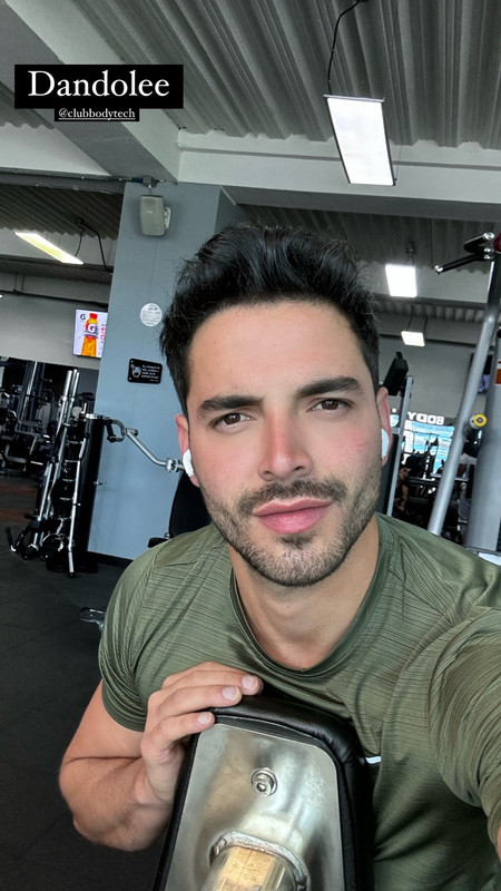 Instagram sebastiancarva stories 3346242379563246628