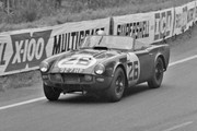 24 HEURES DU MANS YEAR BY YEAR PART ONE 1923-1969 - Page 53 61lm26-TR4-S-P-Bolton-K-Ballisat-3