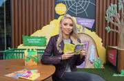 Mc-Donalds-Happy-Readers-Una-Healy-with-Happy-Meal-and-Roald-Dahl