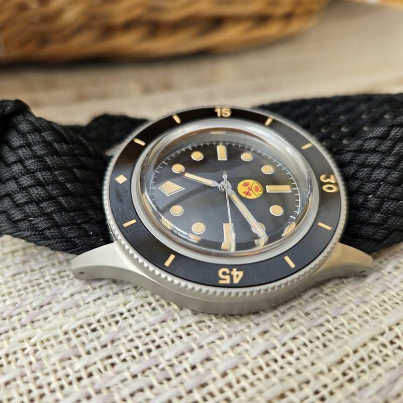 Le club des heureux propriétaires décomplexés de montres "hommage" - tome 9 - Page 22 20250307-124040