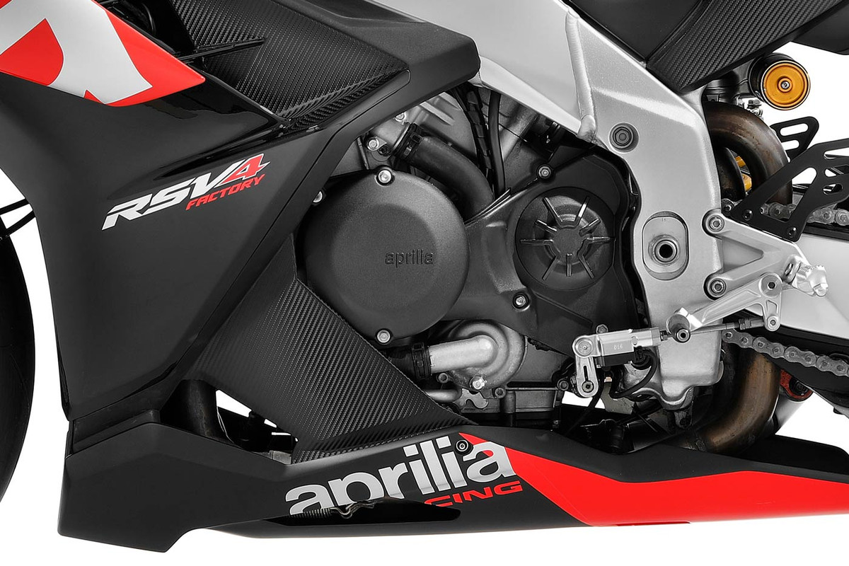 aprilia-rsv4-factory-2021-motore