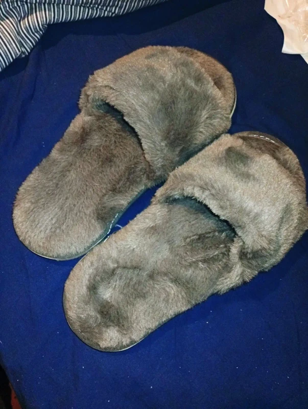 Pantuflas peluche mujer