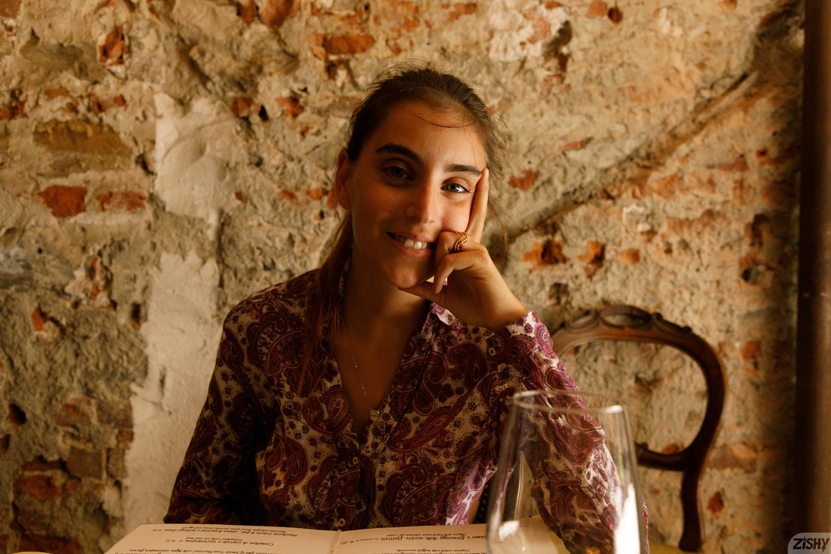 full_005_1003271146434444