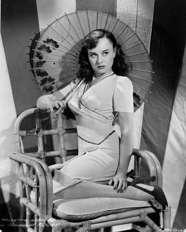 paulette_goddard_mb67