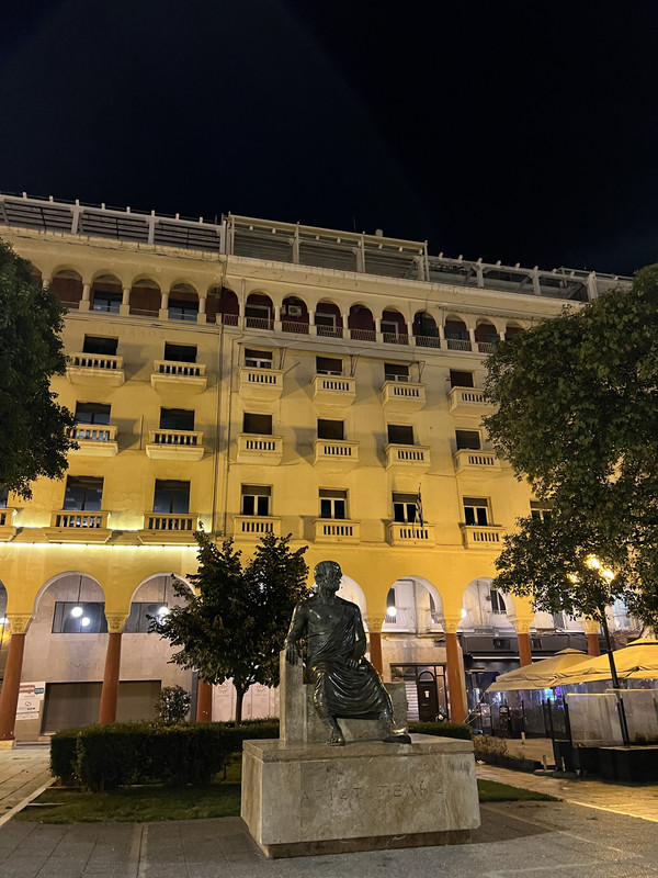 EFDE3B44-BBCF-4A64-892C-BACFE981A423