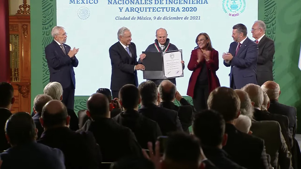 AMLO promete que los templos dañados por sismos serán reconstruidos en 2022