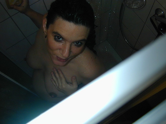 [Image: 29-Bathroom-Preggo-8.jpg]