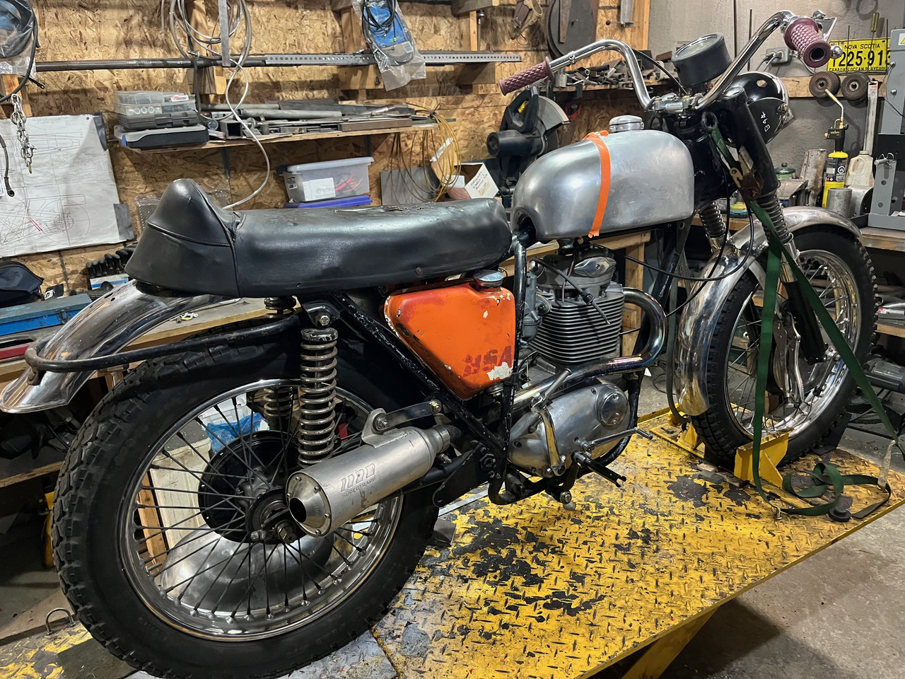 BSA B44VS 4 dry build