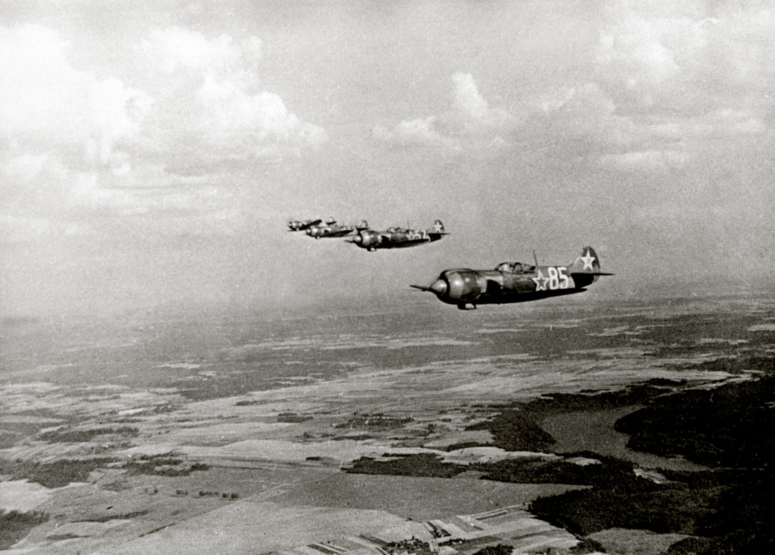 Lavochkin-La-5FN-2GvIAP-322IAD-White-85-with-57-n-52-slogan-Mongolian-workers-Ukrainan-front-1943-01