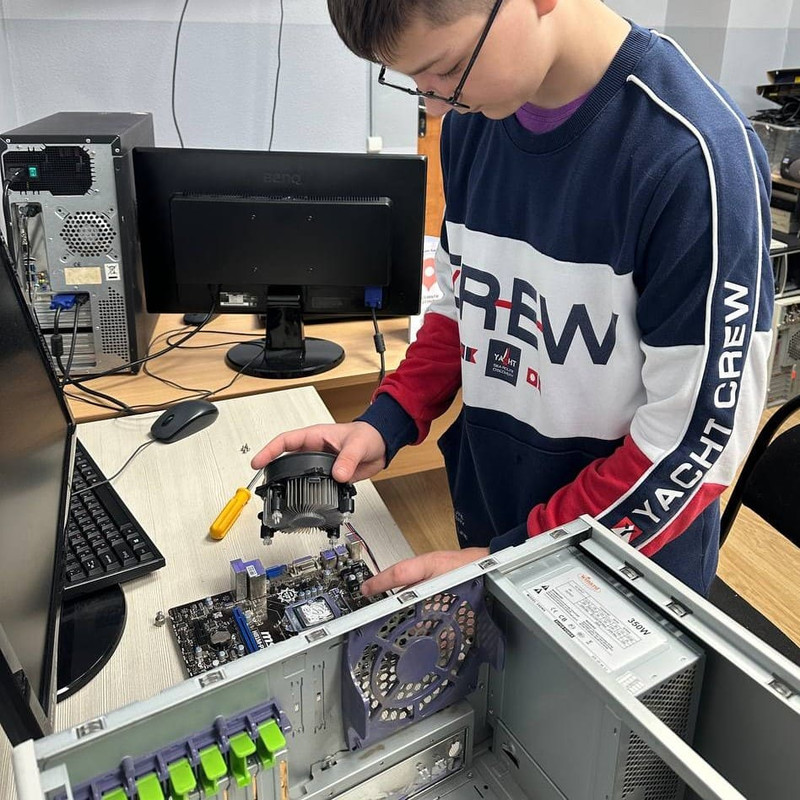 Разборка и сборка ПК, анализ неисправностей устройства, починка с нуля. Курс для детей и подсротков в Вологде