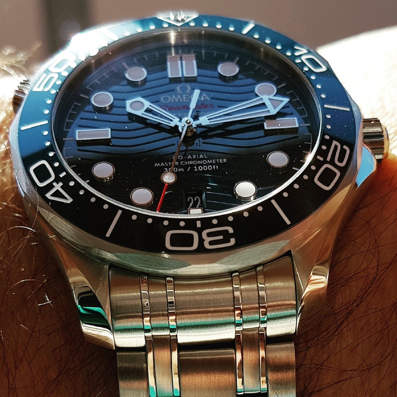 Ω Seamaster Professional Diver 300M Co-Axial Master Chronometer 42mm Cal. 8800 Blue (2)