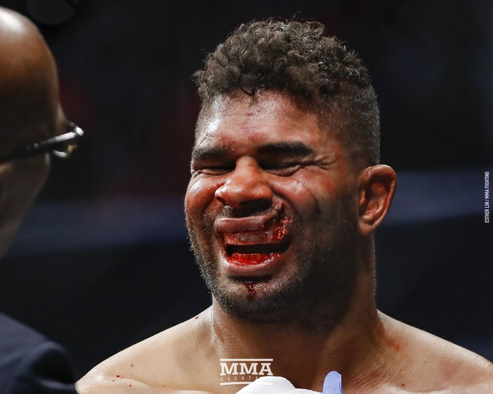 134-Alistair-Overeem-x-Jairzinho-Rozenstruik.jpg