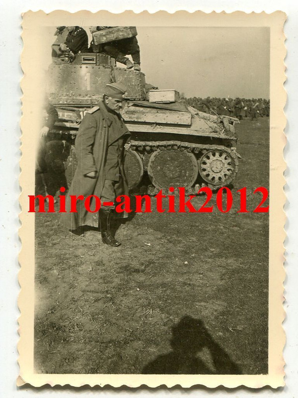 Foto-Panzer-Regiment-10-Panzer-38t-Einsatz-inл