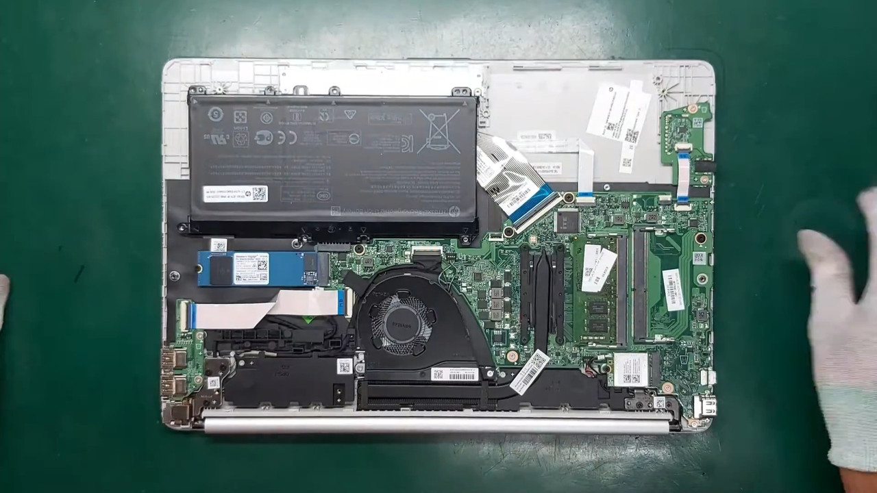 Screenshot_2022-02-21-10-59-22-449_com.vanced.android.youtube_1