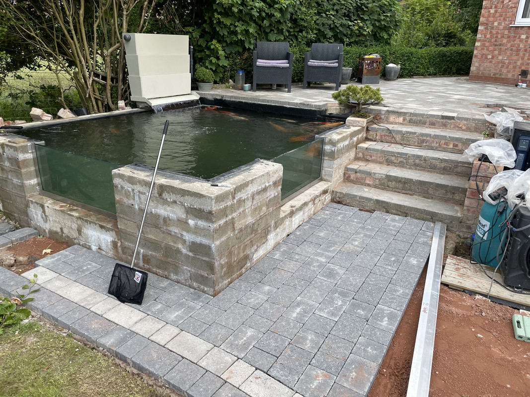 2517DB8E-1F3A-4101-8748-6B2FAB9F7DC2