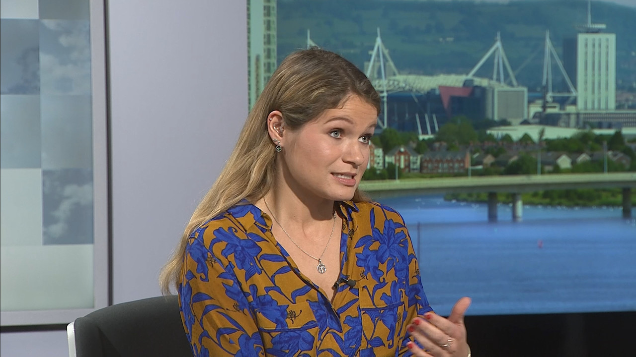 04.12 - 18.00.03 - ITV News Wales at Six..ts_snapshot_06.08.471
