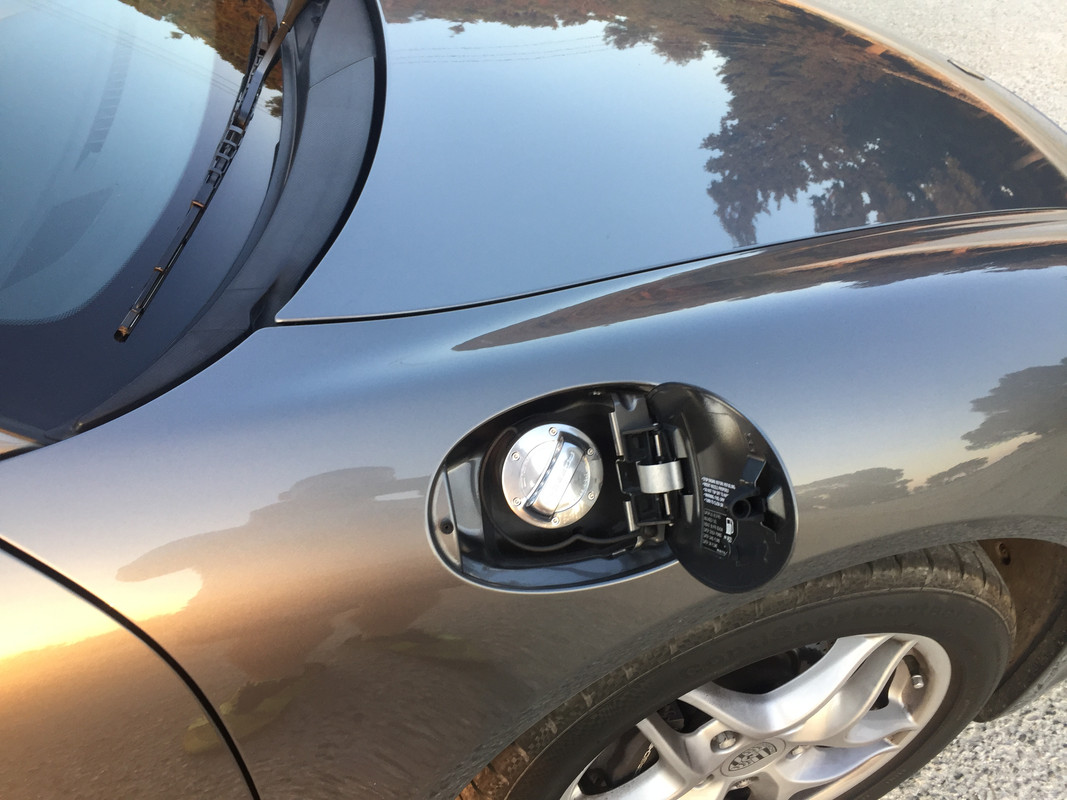 8797B598-8DFF-4FC6-A47E-6F0164BA1987