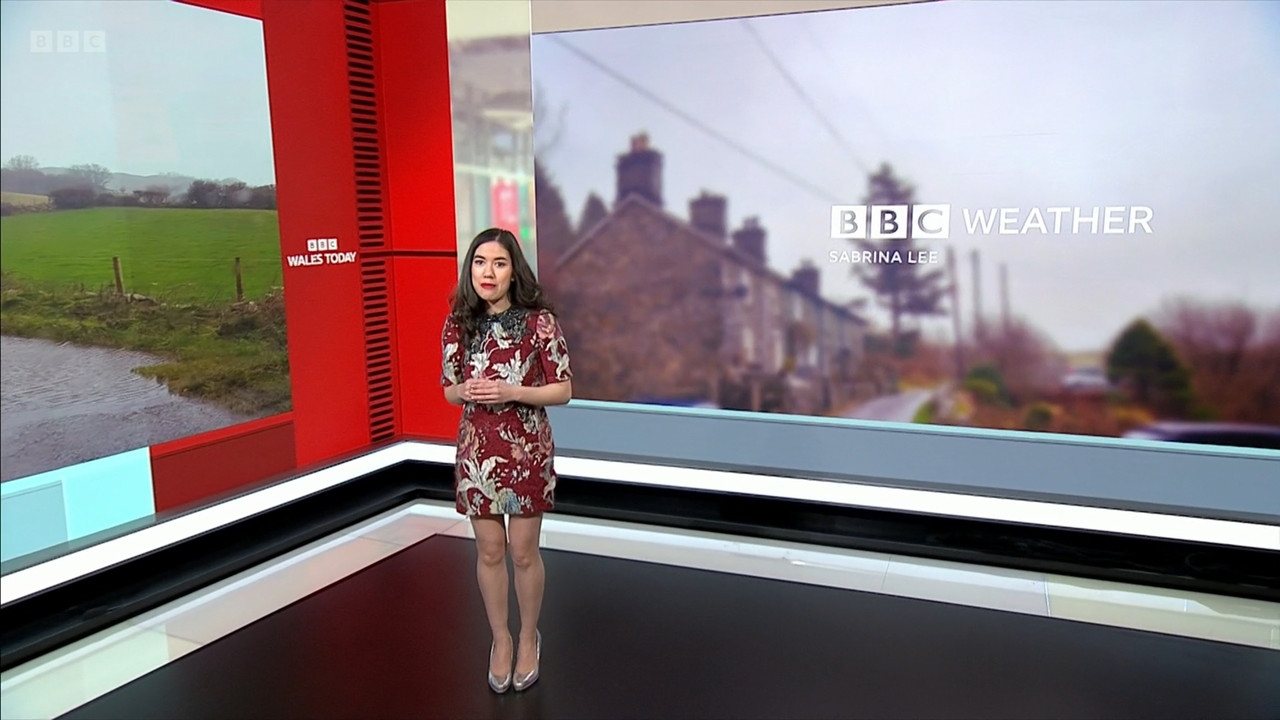 BBC_Wales_Today_Lunchtime_News_-_193._2022-12-27_m001gscb_original.mp4_snapshot_05.05.026