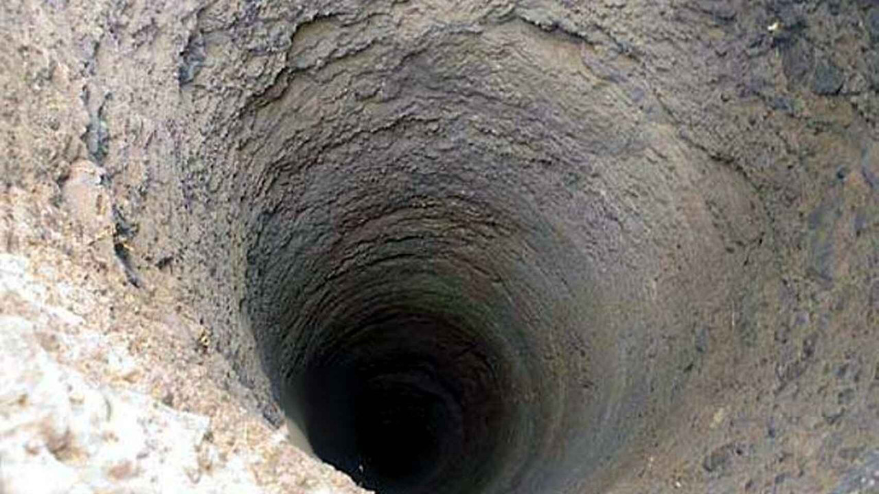 Mujer mata a sus seis hijos arrojándolos a un pozo tras discutir con su esposo