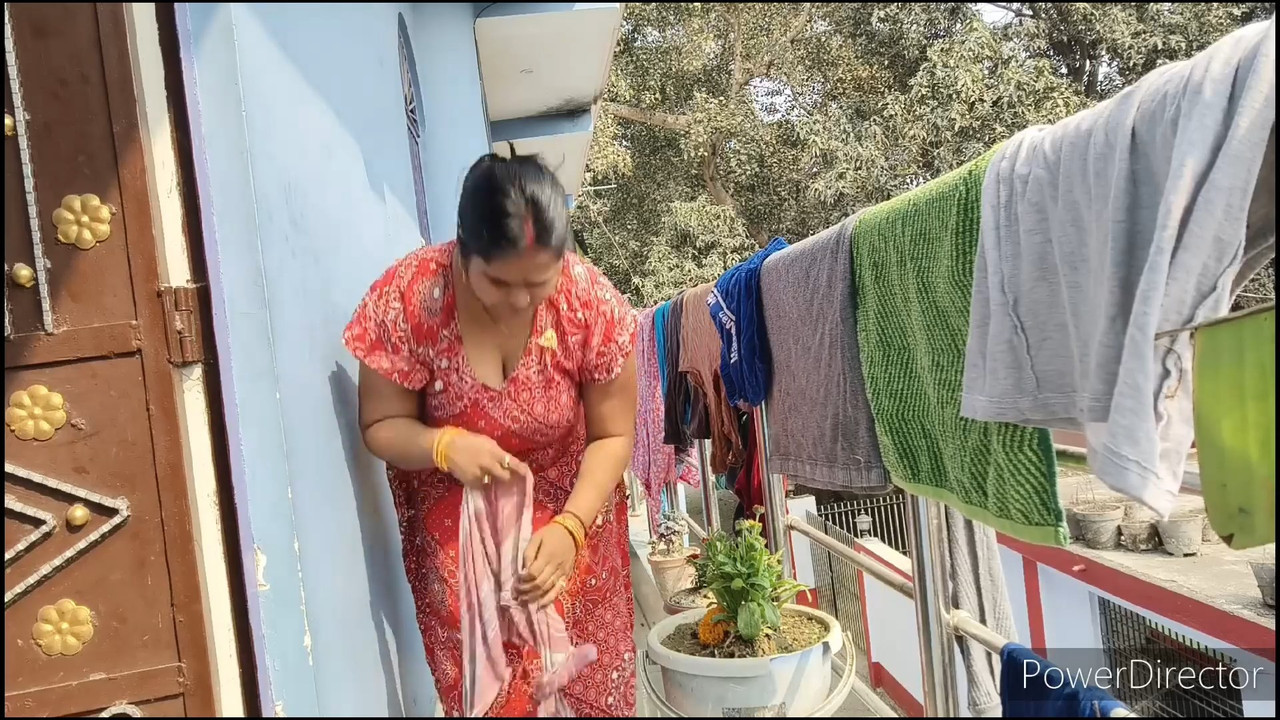 Unknown desi huge boobs and cleavage in red nightie mp4 snapshot 00 56 751 — Postimages