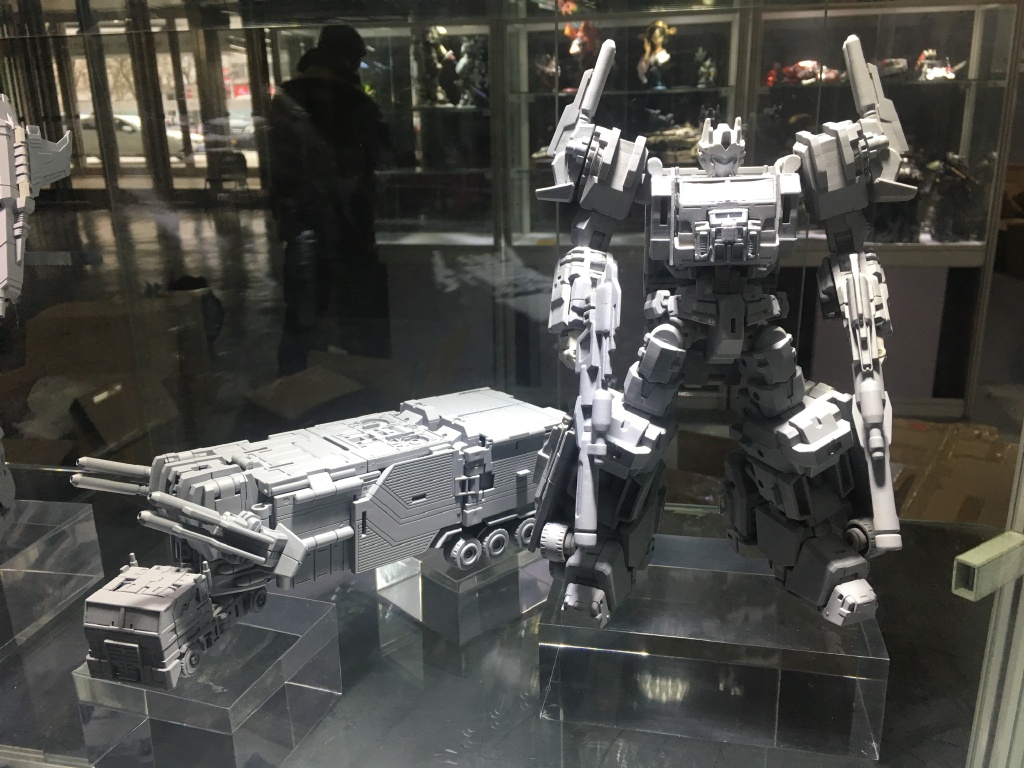 Maketoys-Thunder-Manus-01