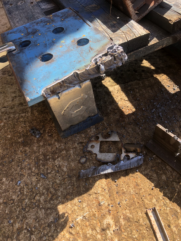 12DEB35B-82F0-4E8B-B932-54130B51C0B8